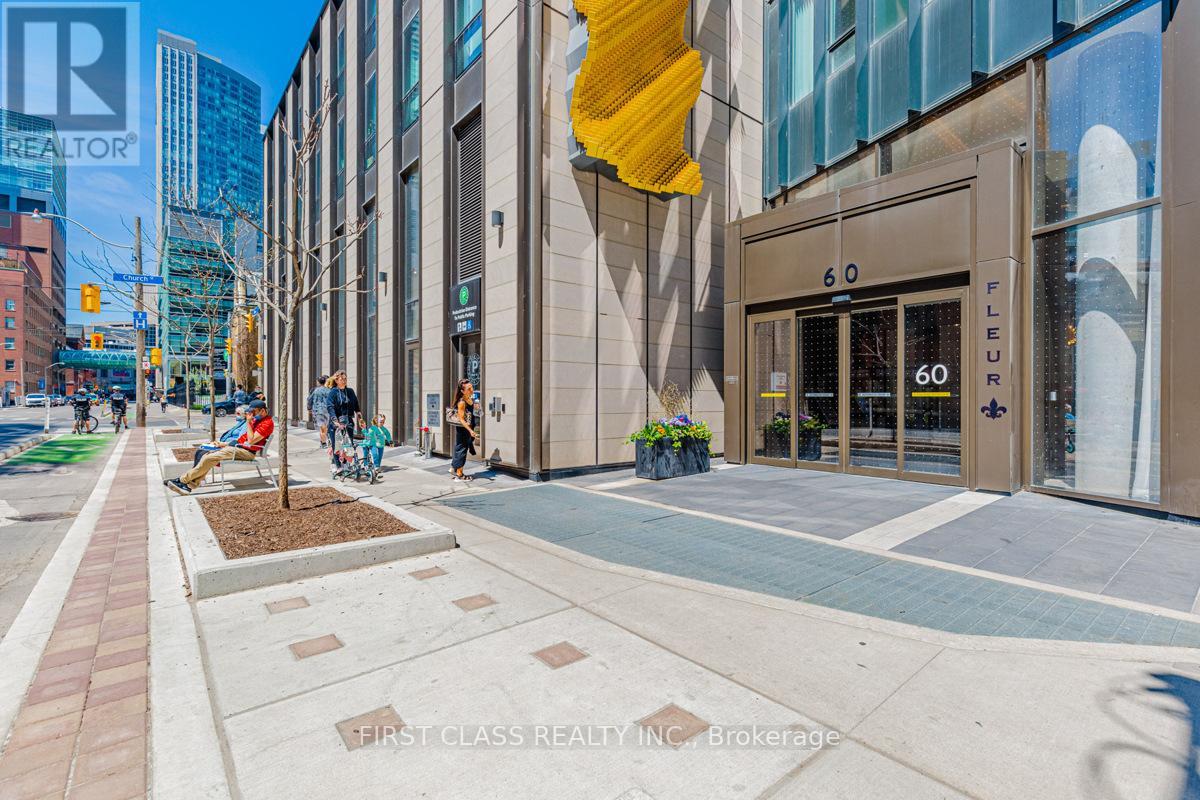 1710 - 60 Shuter Street, Toronto, Ontario  M5B 1A8 - Photo 2 - C13110534