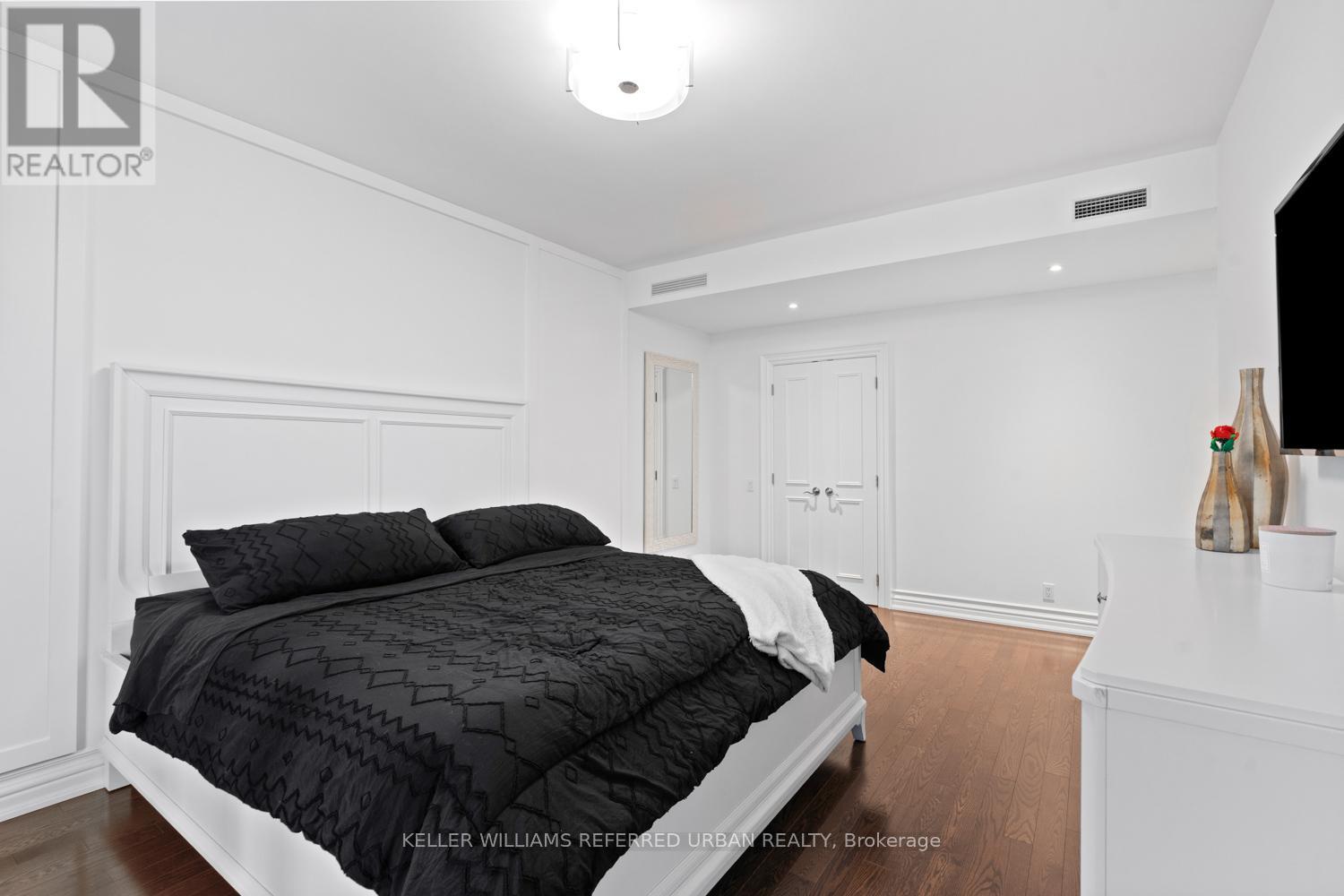 1802 - 38 Avenue Road, Toronto, Ontario  M5R 2G2 - Photo 19 - C13110540