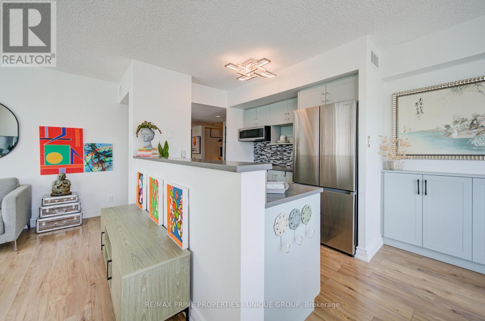 202 - 97 Lawton Boulevard, Toronto, Ontario  M4V 1Z6 - Photo 11 - C13110552