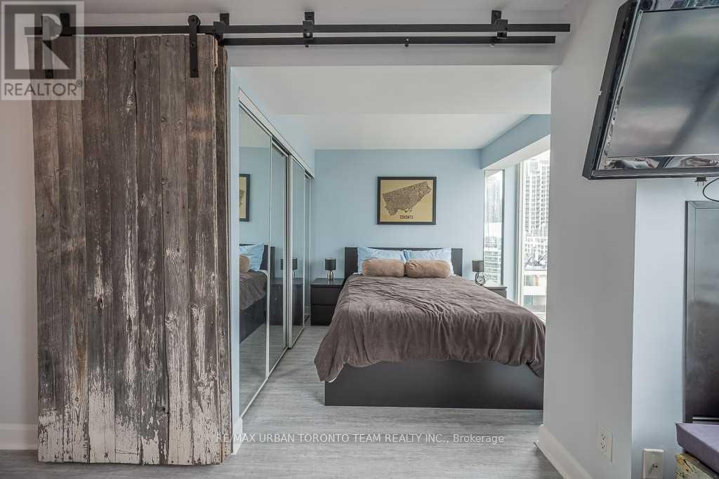 1601 - 650 Queens Quay Boulevard, Toronto, Ontario  M5V 3N2 - Photo 5 - C13110566