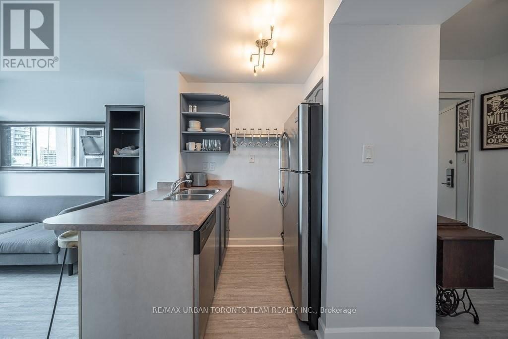 1601 - 650 Queens Quay Boulevard, Toronto, Ontario  M5V 3N2 - Photo 9 - C13110566