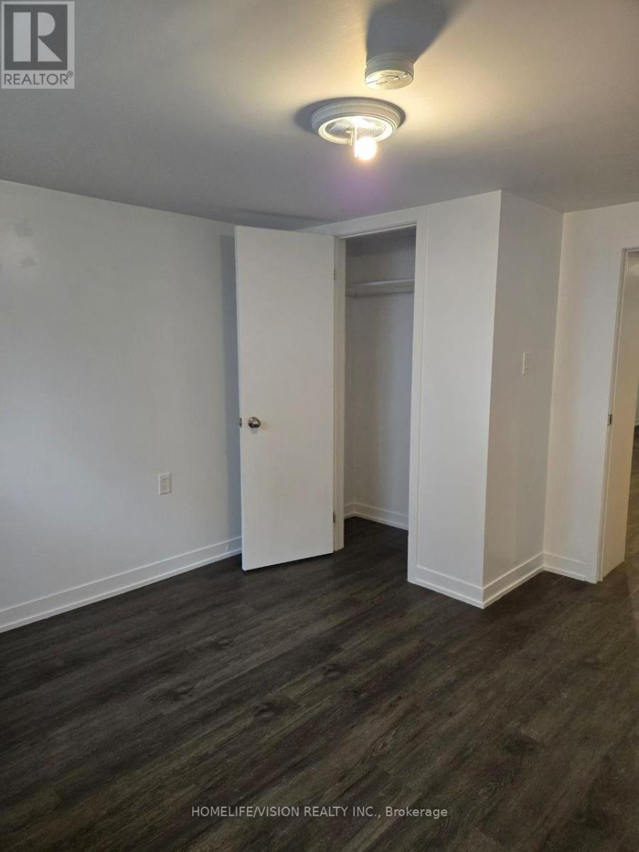 Unknown Address, ,    - Photo 4 - E13110326