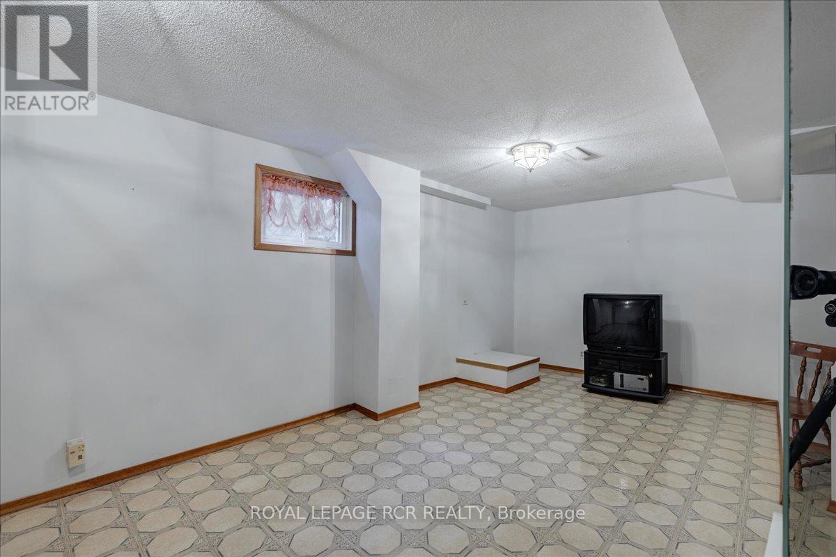 63 Portland Crescent, Newmarket, Ontario  L3Y 6A6 - Photo 25 - N13110444