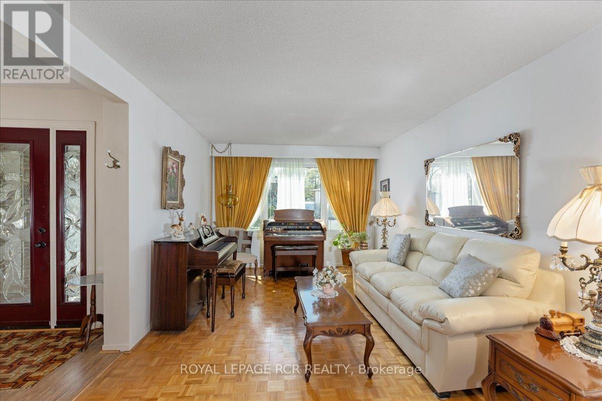 63 Portland Crescent, Newmarket, Ontario  L3Y 6A6 - Photo 8 - N13110444