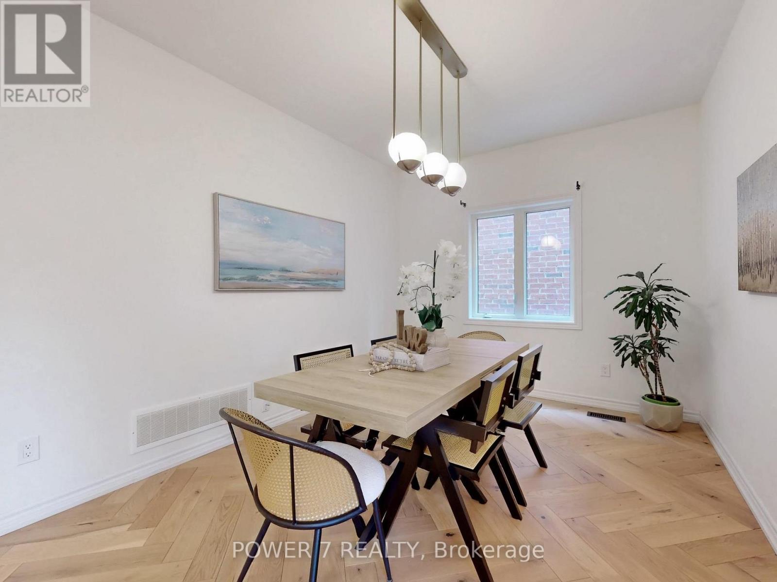 45 Lost Pond Crescent, Whitchurch-Stouffville, Ontario  L4A 0R4 - Photo 7 - N13110484