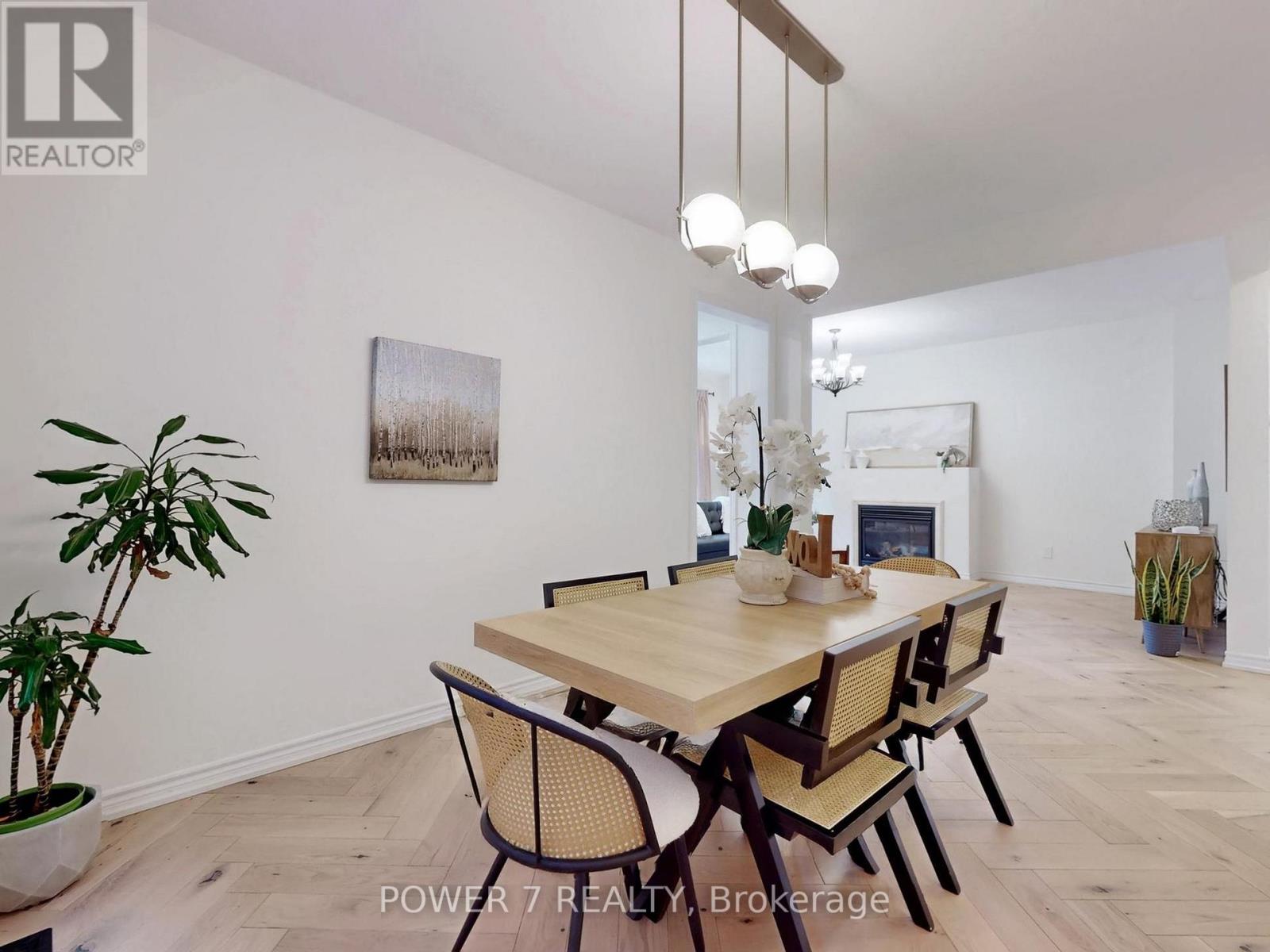45 Lost Pond Crescent, Whitchurch-Stouffville, Ontario  L4A 0R4 - Photo 8 - N13110484