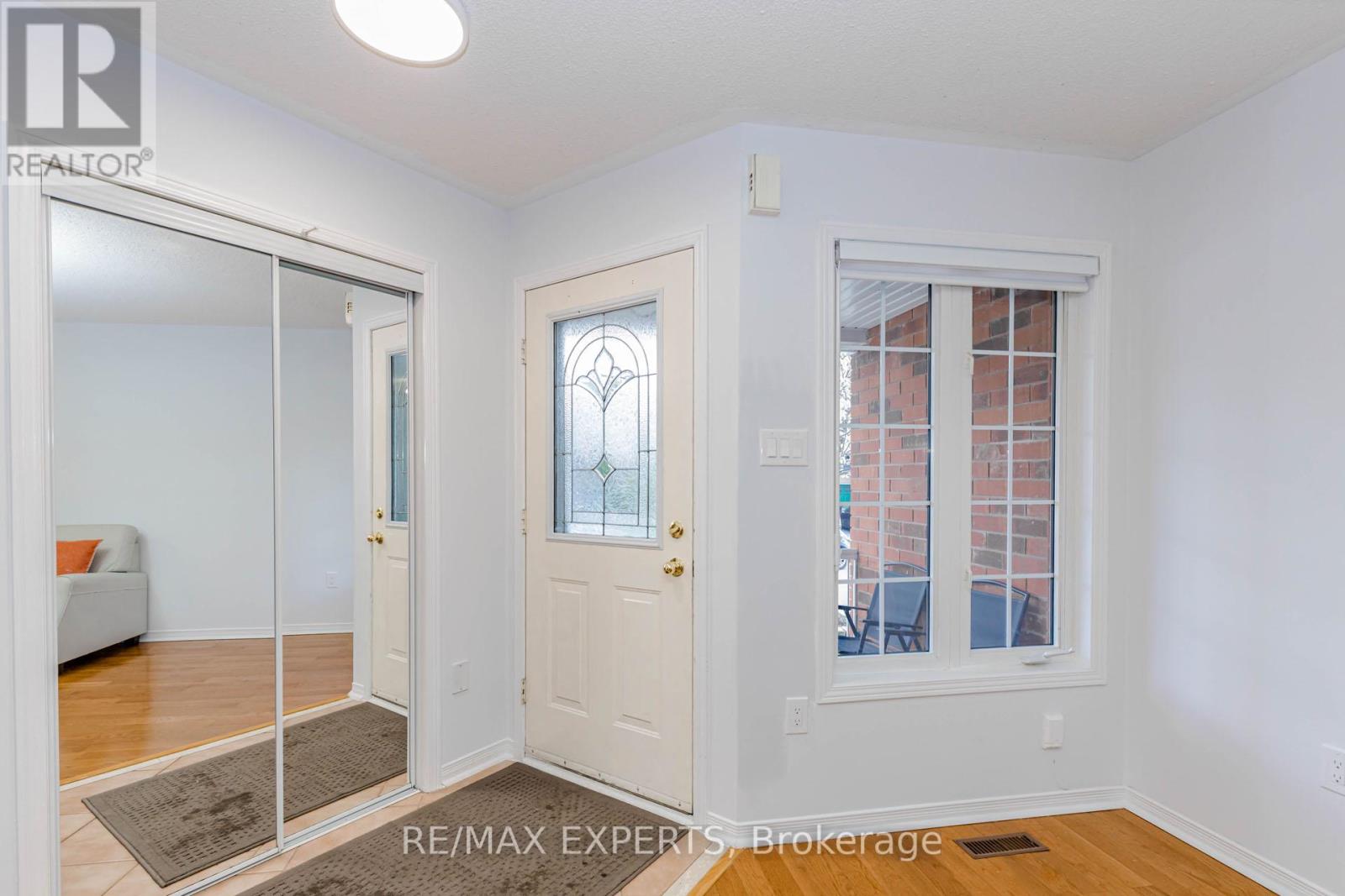 131 Legnano Crescent, Vaughan, Ontario  L4H 2B6 - Photo 4 - N13110590