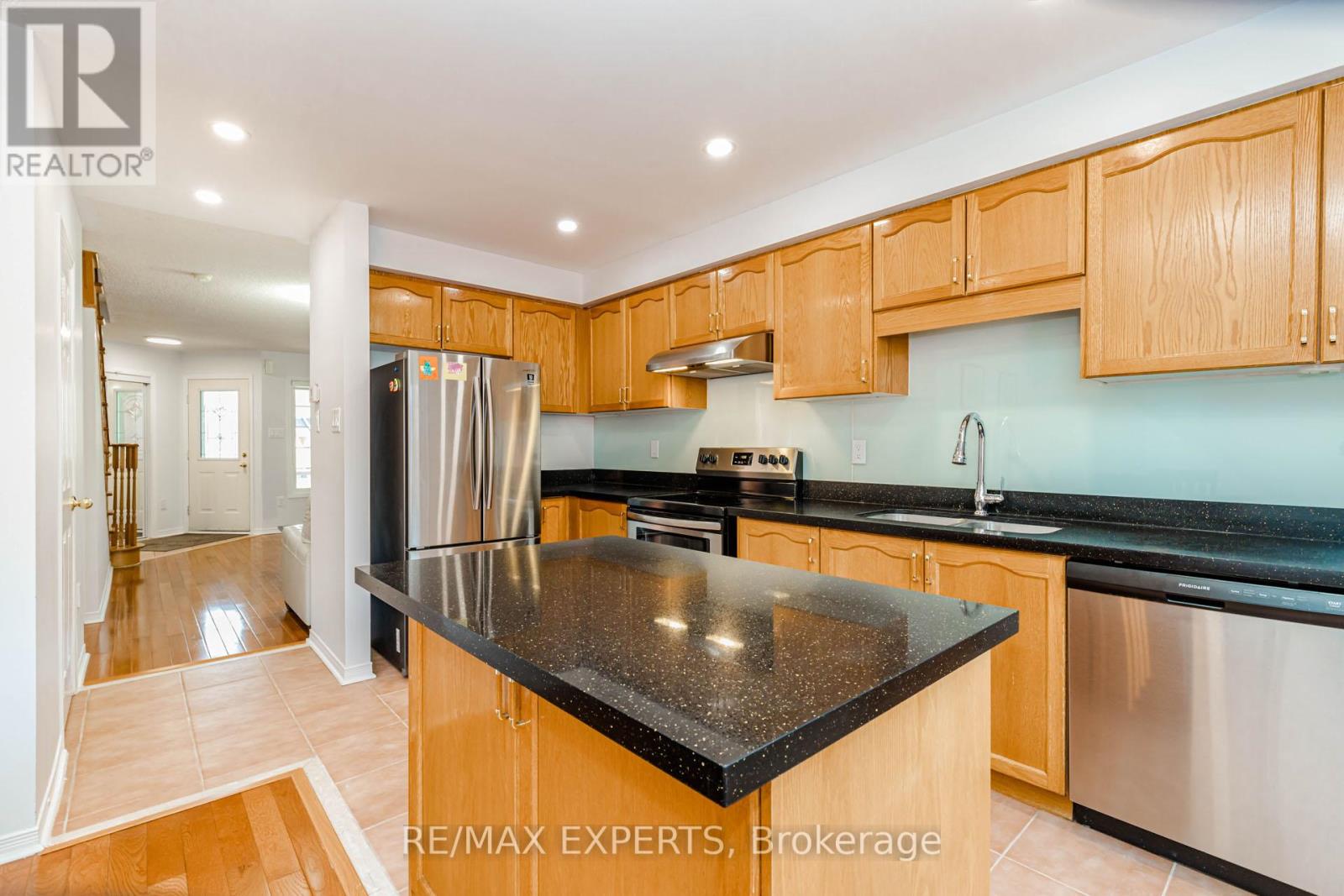 131 Legnano Crescent, Vaughan, Ontario  L4H 2B6 - Photo 8 - N13110590
