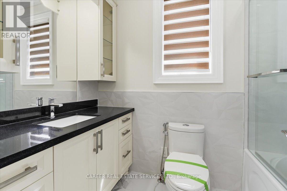6 Bellehaven Crescent, Toronto, Ontario  M1M 1H3 - Photo 30 - E13107768