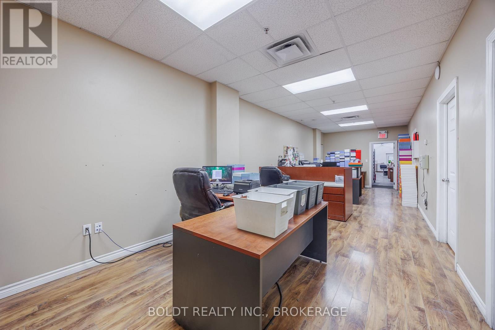 120 - 325 Welland Avenue, St. Catharines, Ontario  L2R 2R2 - Photo 9 - X12731962