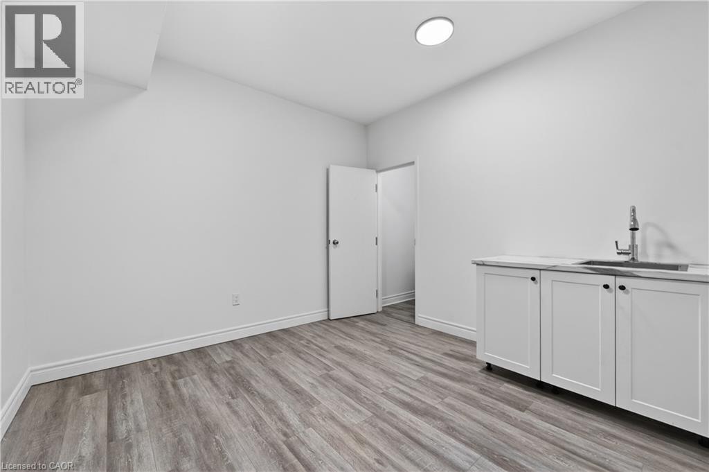 14 Ontario Street Unit# 1, Grimsby, Ontario  L3M 3G9 - Photo 5 - 40828069