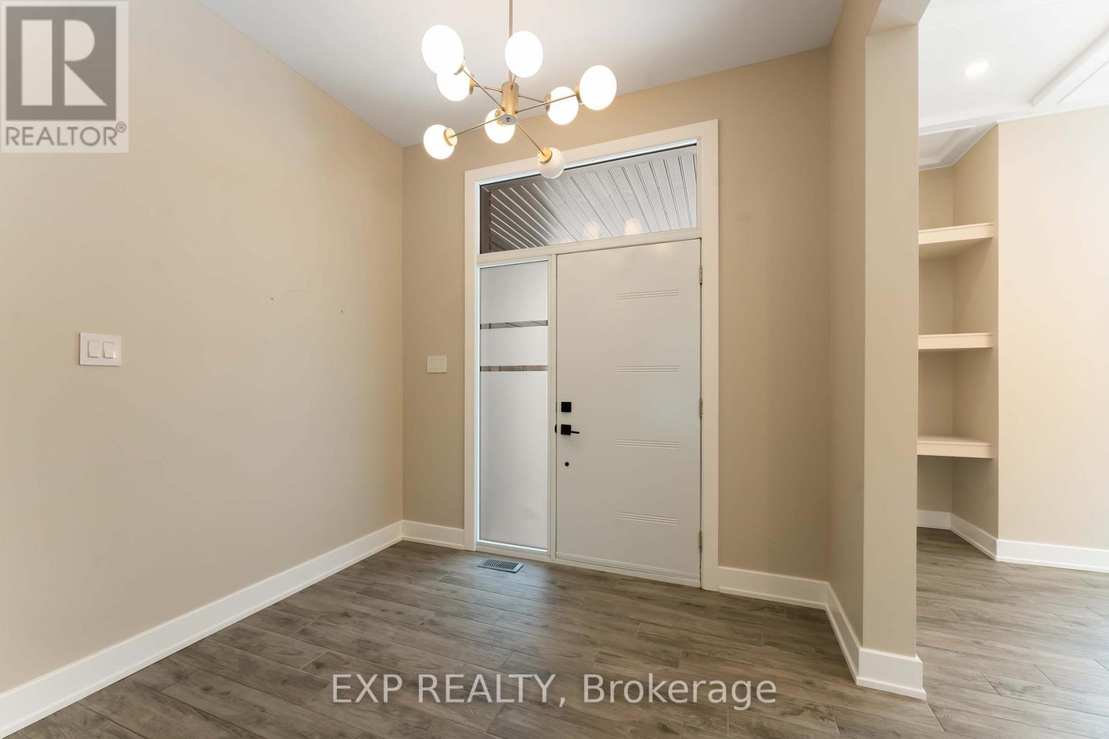 1961 CEDARLAKES WAY, Ottawa, Ontario