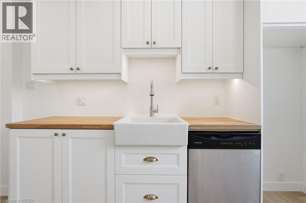 35 Oakhill Drive Unit# 20c, Brantford, Ontario  N3T 1R1 - Photo 15 - 40822693