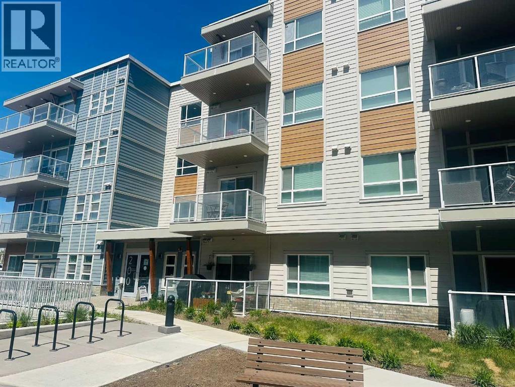 305, 200 Harvest Hills Place Ne, Calgary, Alberta  T2M 0C8 - Photo 1 - A2283997