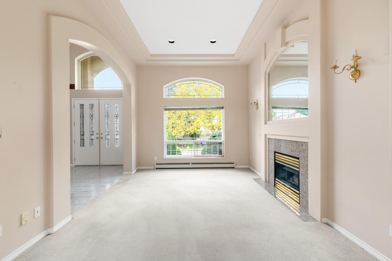 16988 103a Avenue, Surrey, British Columbia  V4N 4N9 - Photo 4 - R3107346