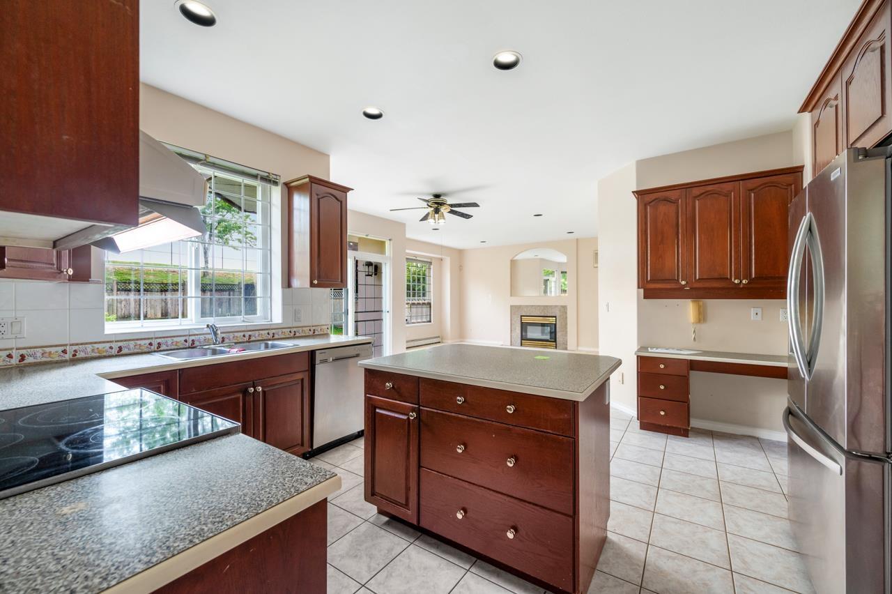 16988 103a Avenue, Surrey, British Columbia  V4N 4N9 - Photo 5 - R3107346
