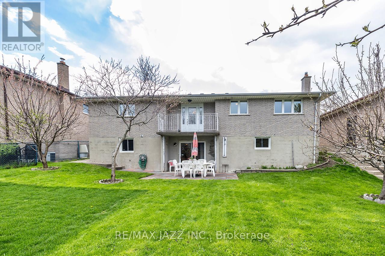 397 Fairlawn Street, Oshawa, Ontario  L1J 4R2 - Photo 30 - E13110356