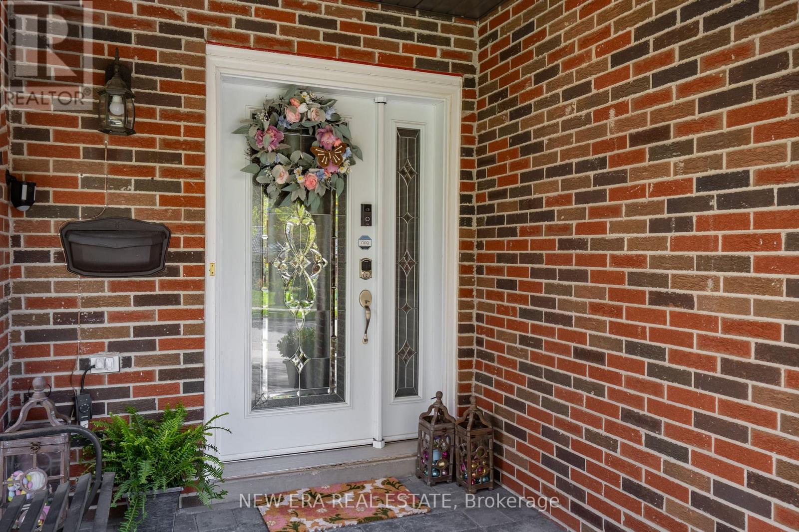 3515 Gallager Drive, Mississauga, Ontario  L5C 2N2 - Photo 3 - W13110314