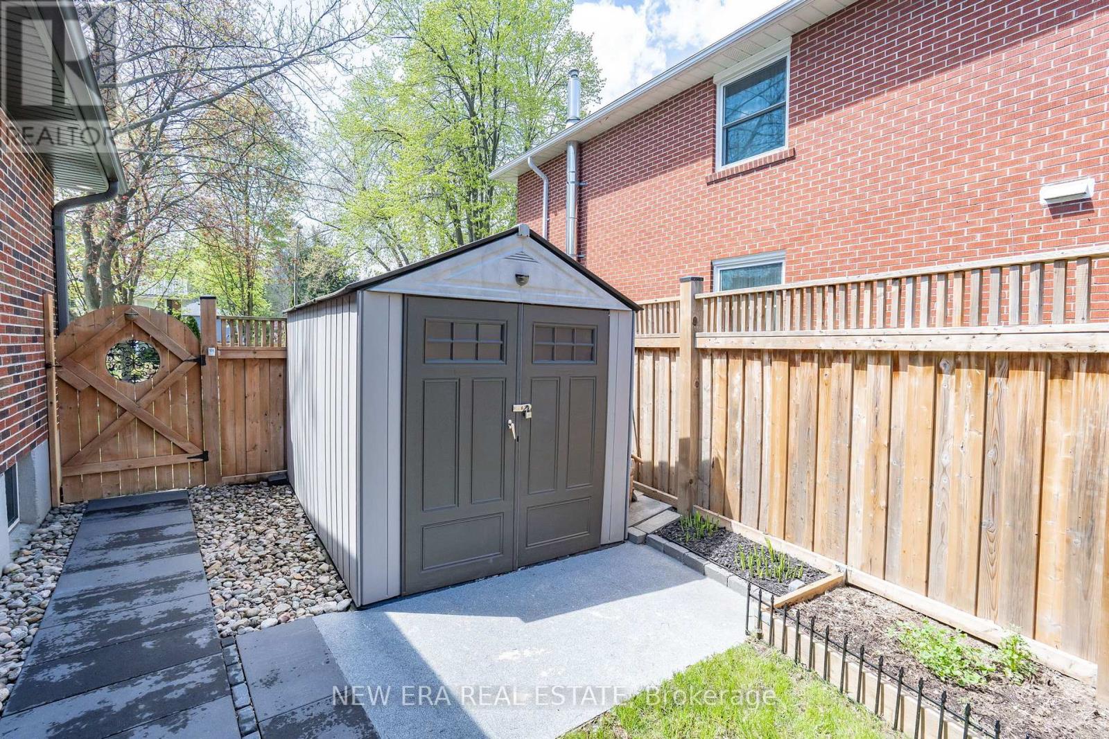 3515 Gallager Drive, Mississauga, Ontario  L5C 2N2 - Photo 44 - W13110314