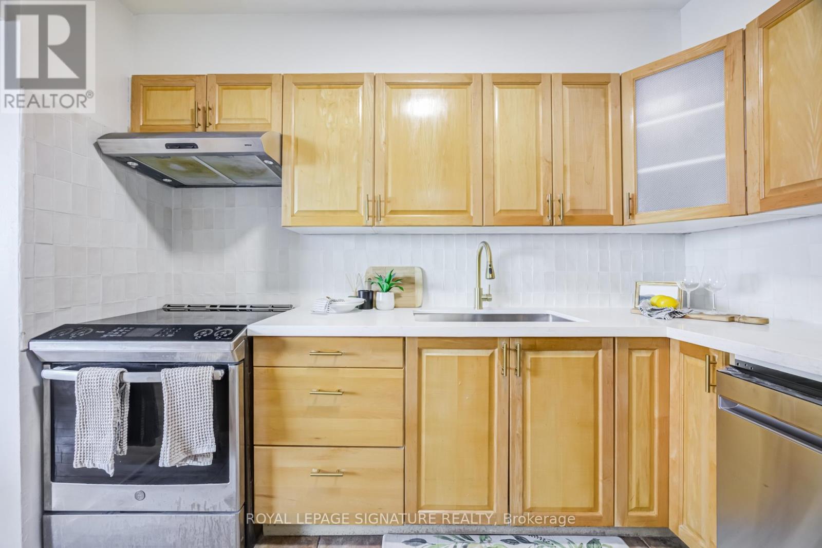 2309 - 3390 Weston Road, Toronto, Ontario  M9M 2X3 - Photo 11 - W13110370
