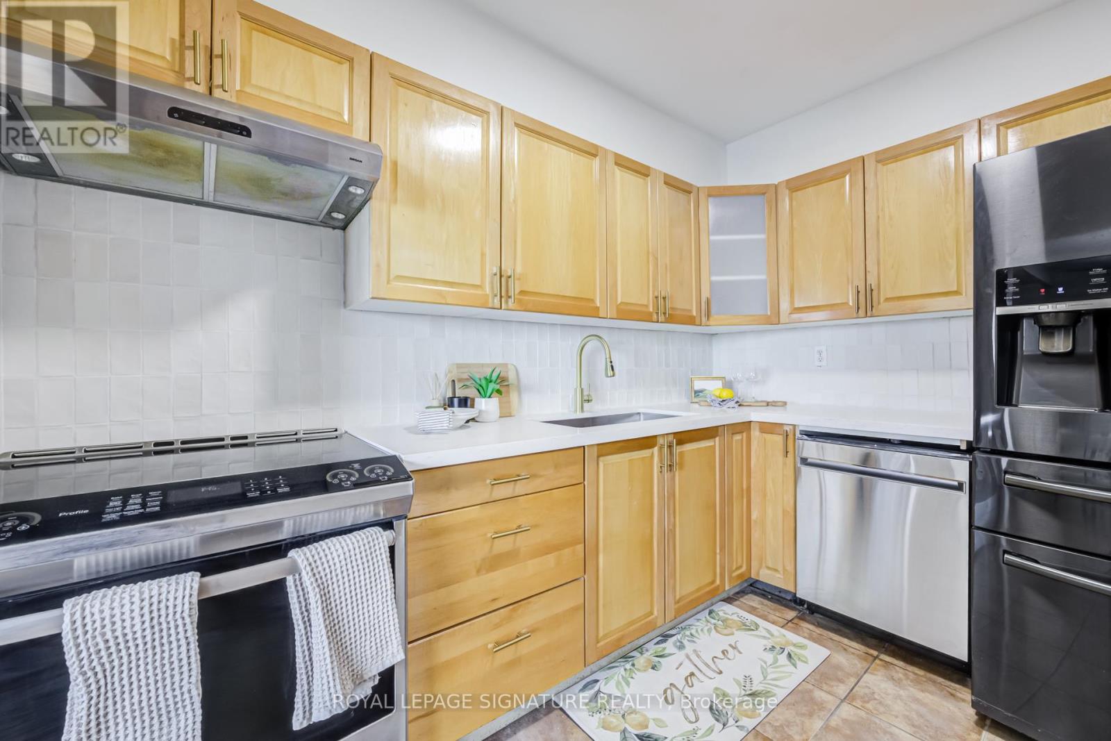 2309 - 3390 Weston Road, Toronto, Ontario  M9M 2X3 - Photo 13 - W13110370