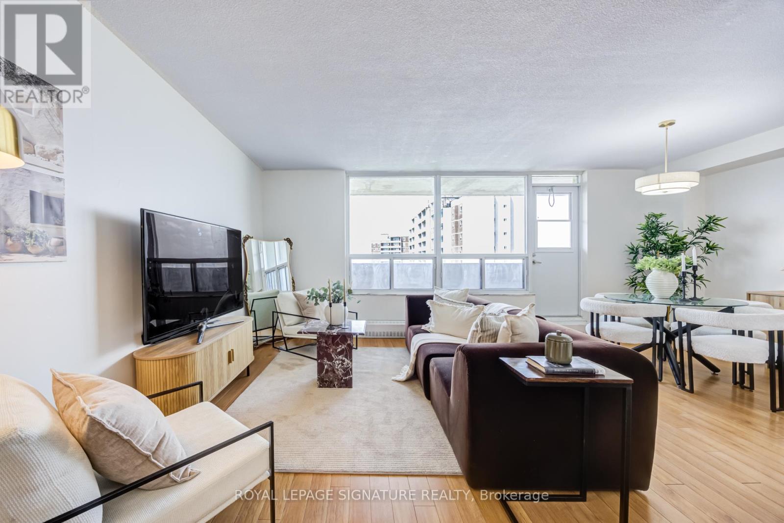 2309 - 3390 Weston Road, Toronto, Ontario  M9M 2X3 - Photo 3 - W13110370