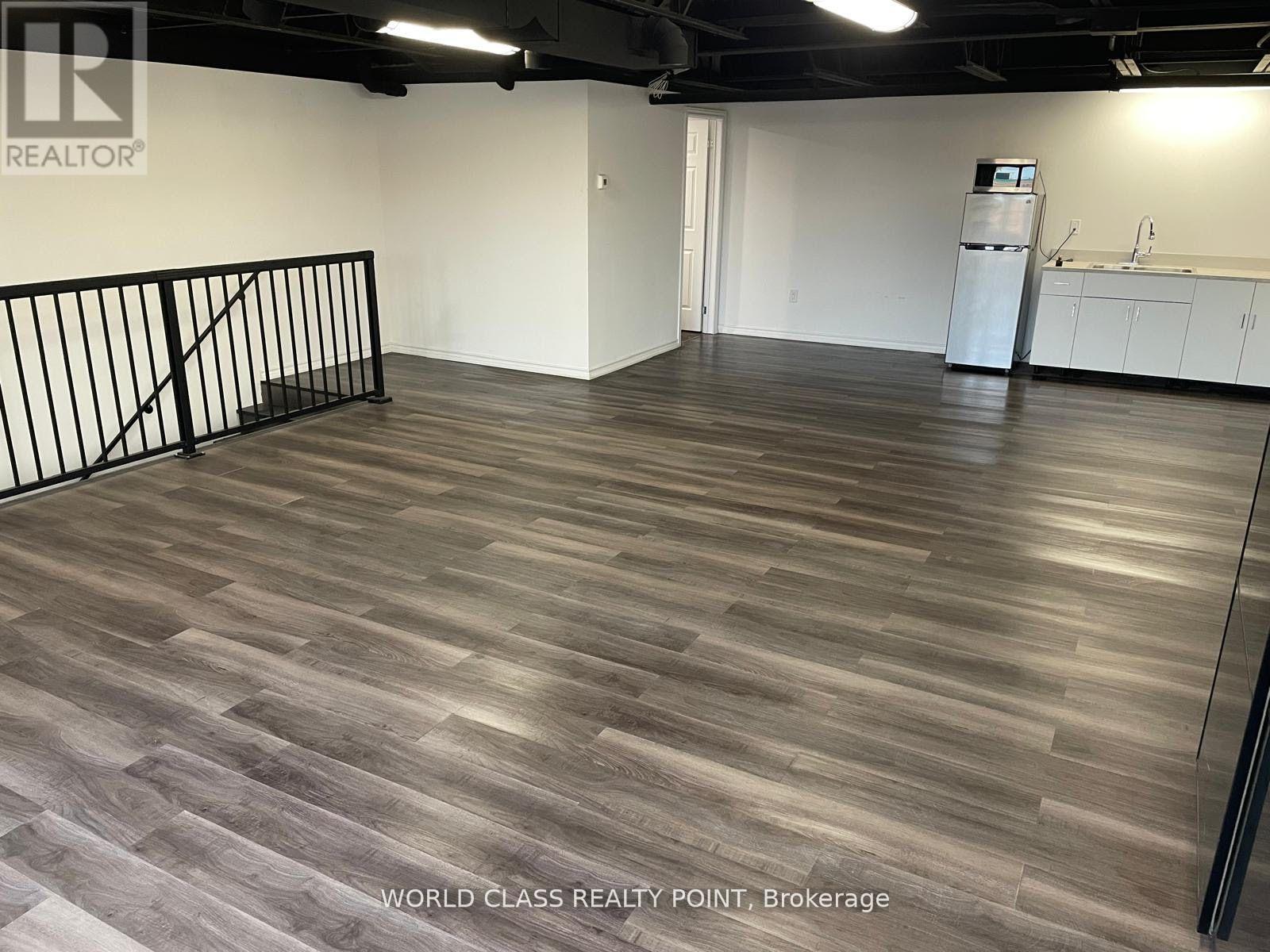 9 UPPER - 20 CLAIREPORT CRESCENT E, Toronto, Ontario