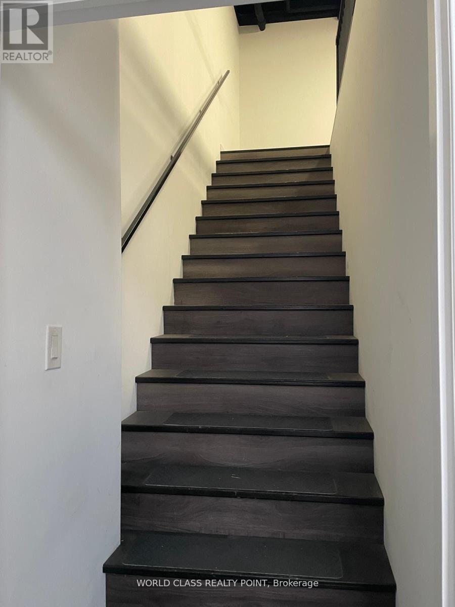 9 Upper - 20 Claireport Crescent E, Toronto, Ontario  M9W 6P6 - Photo 5 - W13110440