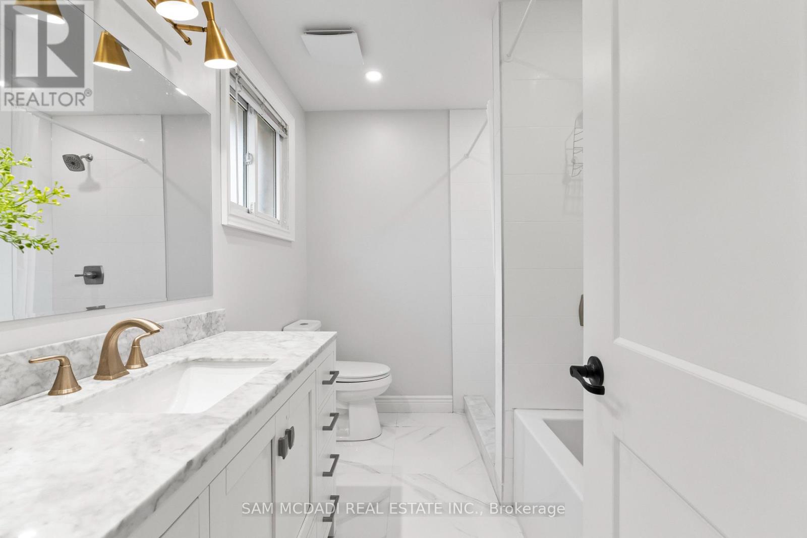 7209 Fayette Circle, Mississauga, Ontario  L5N 1Y5 - Photo 19 - W13110442