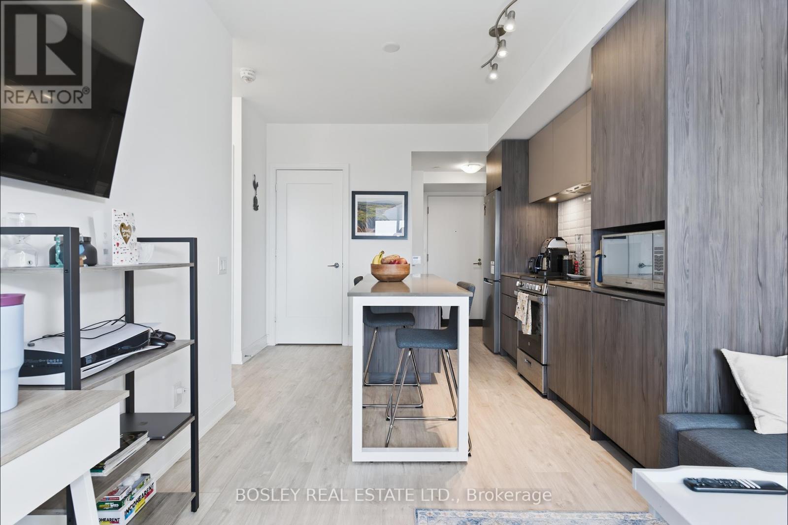 1410 - 70 Annie Craig Drive, Toronto, Ontario  M8V 0C5 - Photo 2 - W13110460