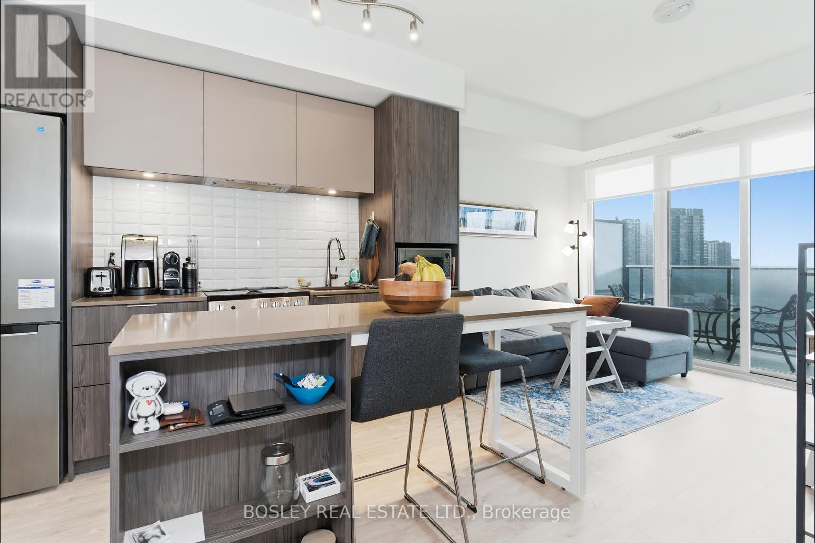 1410 - 70 Annie Craig Drive, Toronto, Ontario  M8V 0C5 - Photo 4 - W13110460