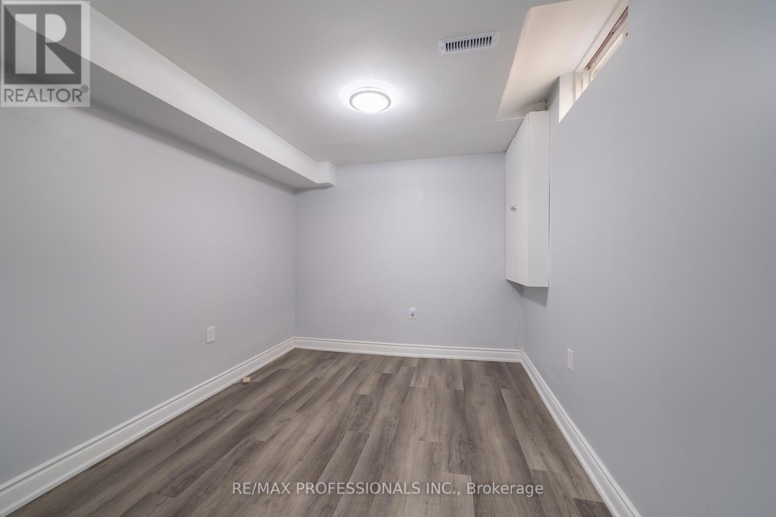 Unknown Address, ,    - Photo 16 - W13110466