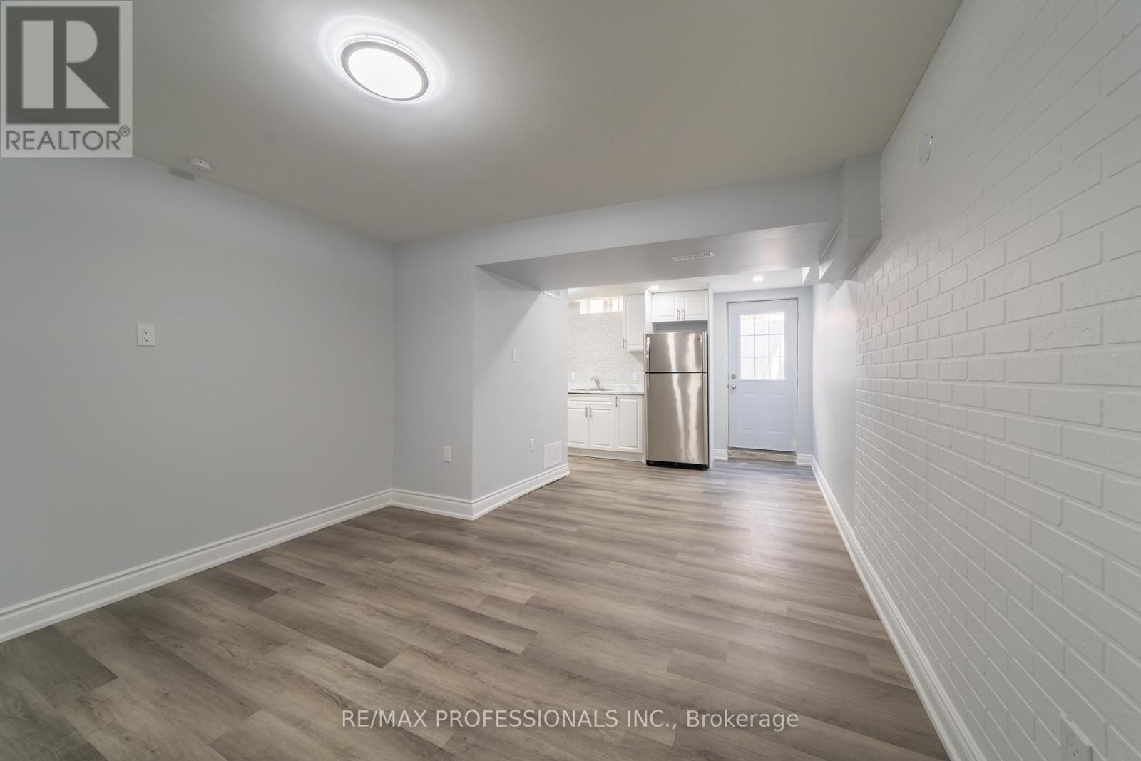 Unknown Address, ,    - Photo 6 - W13110466