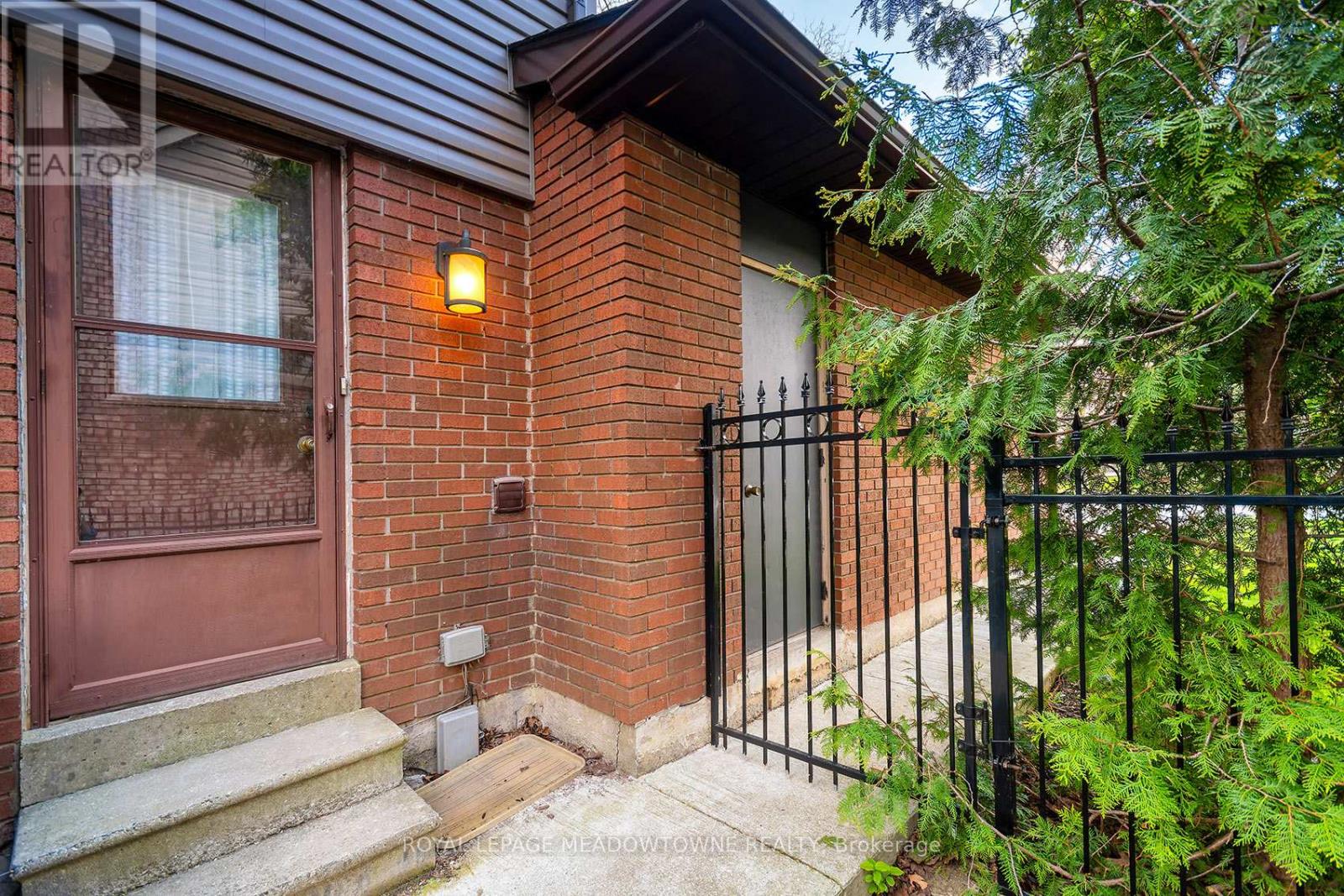 6942 Barrisdale Drive, Mississauga, Ontario  L5N 2H4 - Photo 14 - W13110506