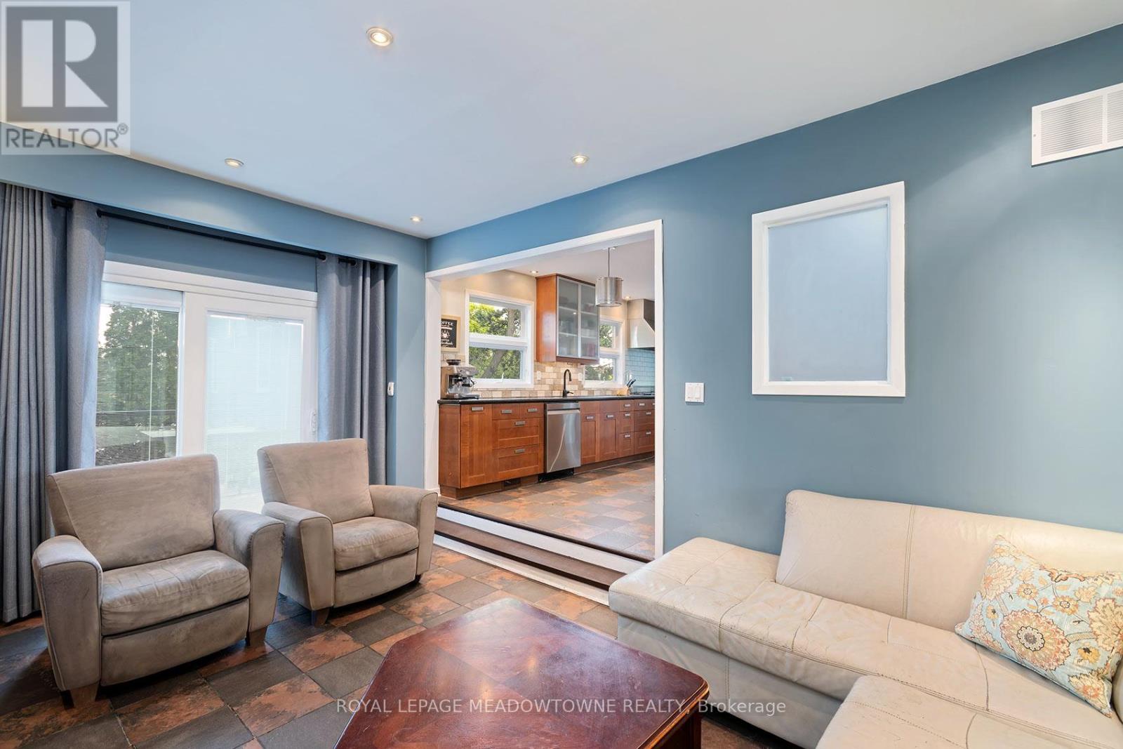 6942 Barrisdale Drive, Mississauga, Ontario  L5N 2H4 - Photo 21 - W13110506