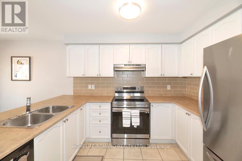 31 Davenhill Road, Brampton, Ontario  L6P 3E1 - Photo 10 - W13110556