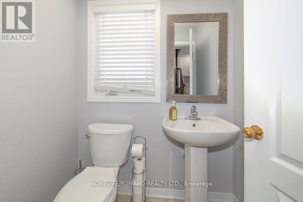 31 Davenhill Road, Brampton, Ontario  L6P 3E1 - Photo 13 - W13110556
