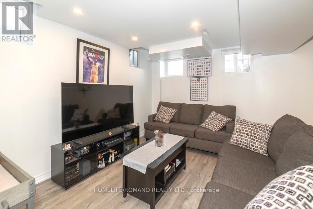 31 Davenhill Road, Brampton, Ontario  L6P 3E1 - Photo 22 - W13110556