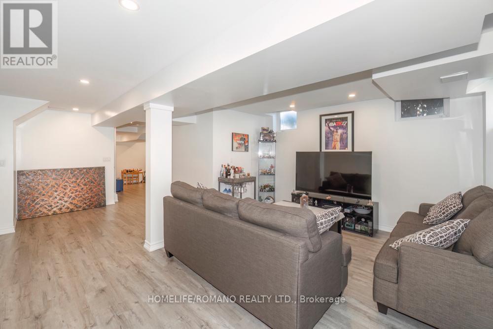 31 Davenhill Road, Brampton, Ontario  L6P 3E1 - Photo 23 - W13110556