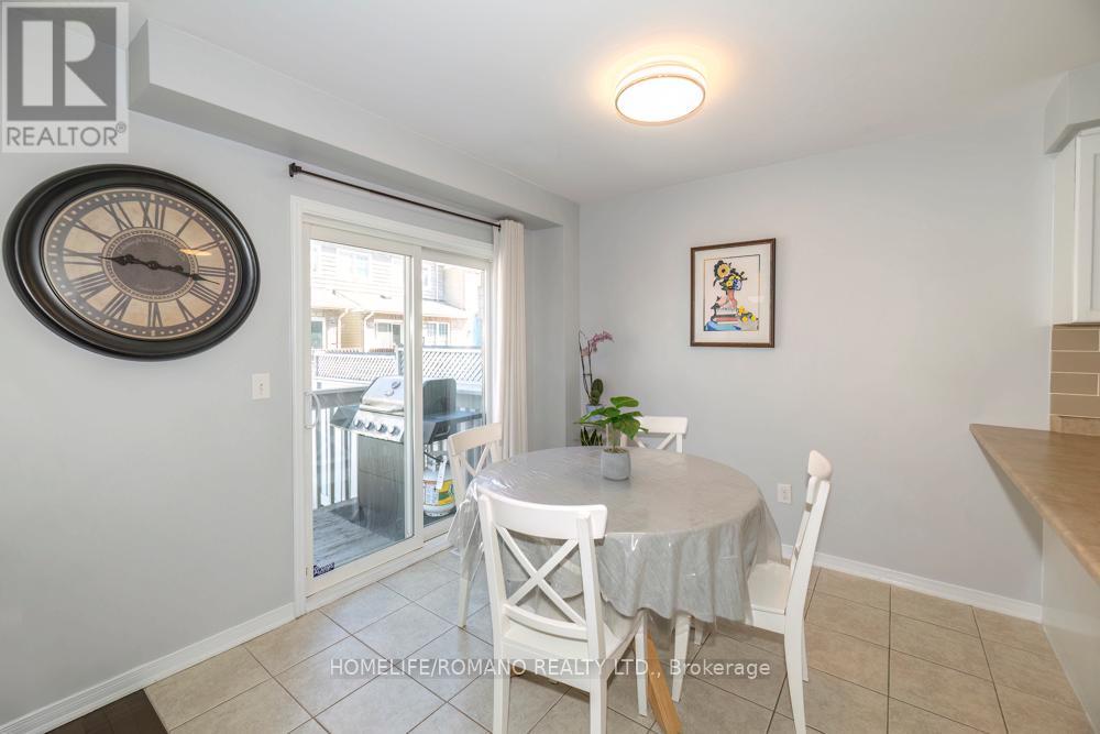 31 Davenhill Road, Brampton, Ontario  L6P 3E1 - Photo 6 - W13110556