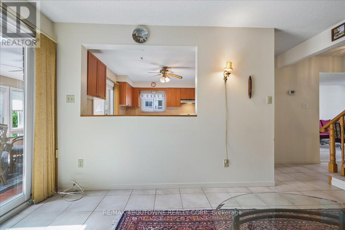2330 Marine Drive, Oakville, Ontario  L6L 1C3 - Photo 16 - W13110560