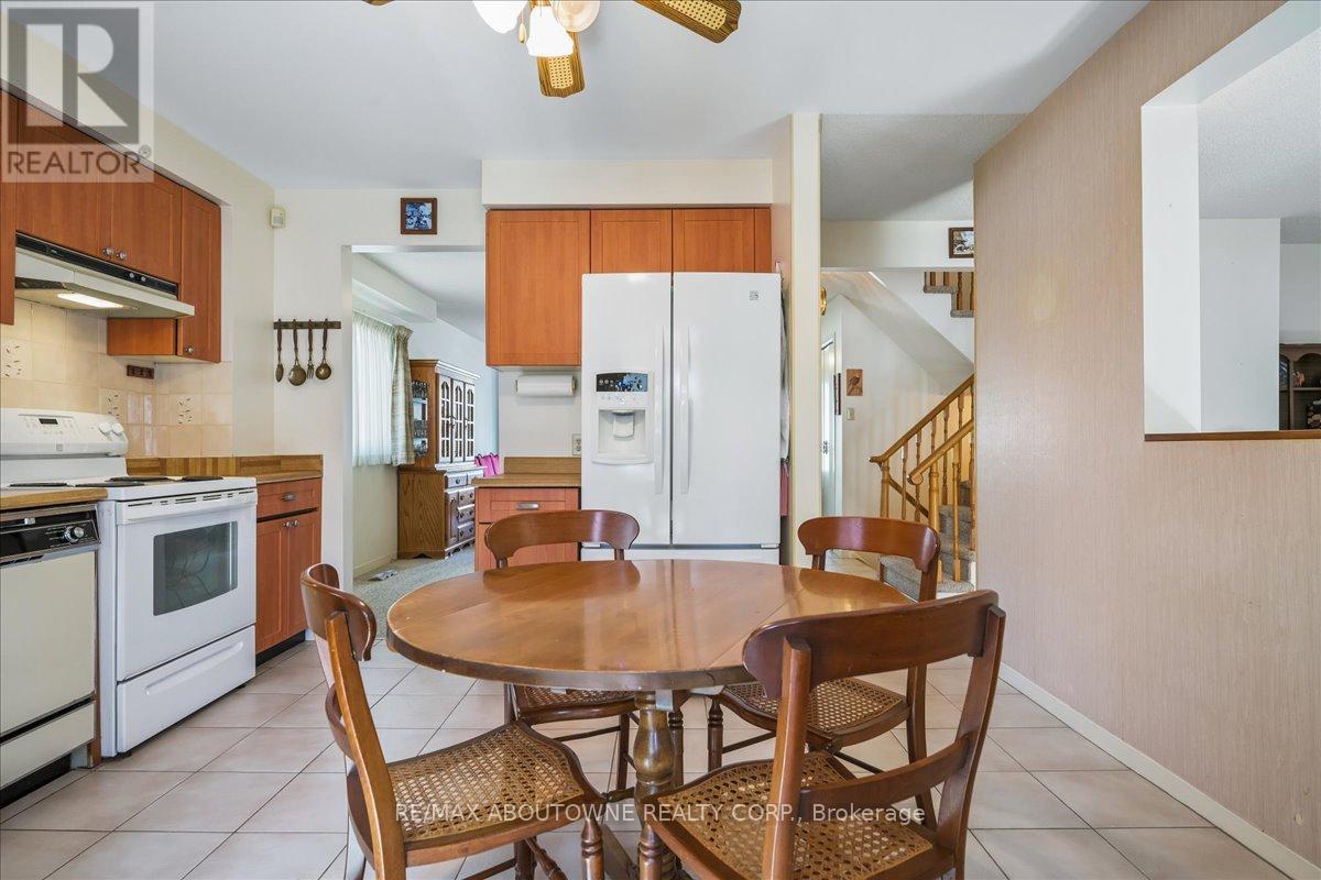 2330 Marine Drive, Oakville, Ontario  L6L 1C3 - Photo 21 - W13110560