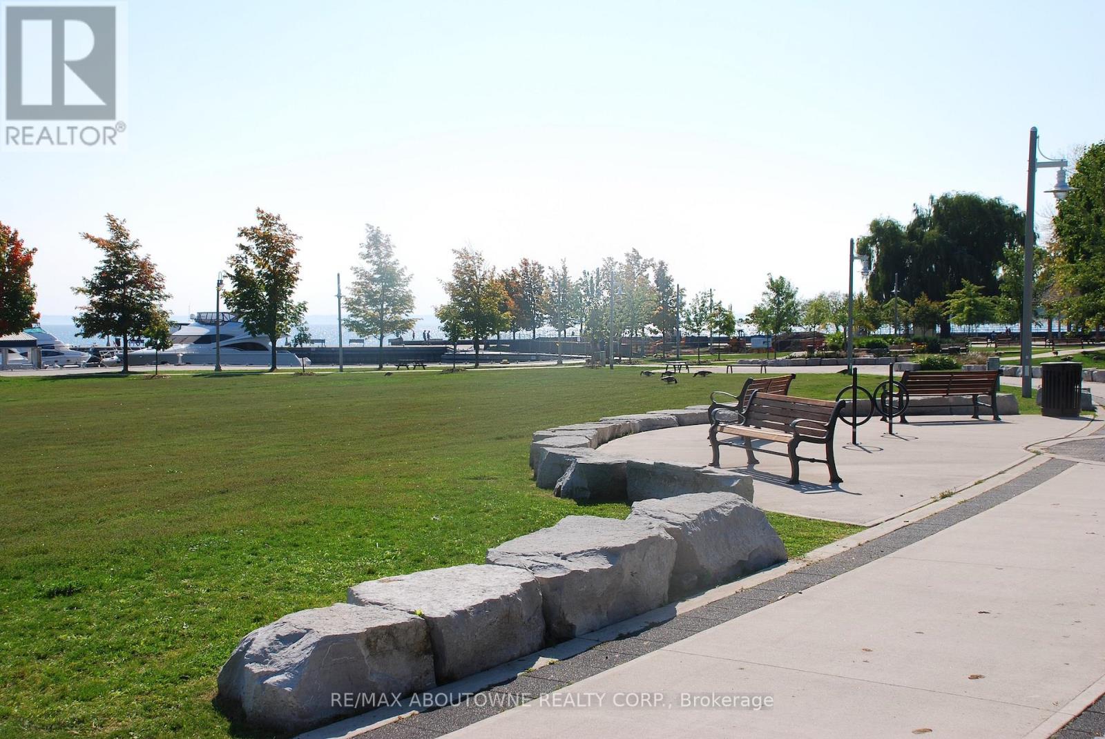 2330 Marine Drive, Oakville, Ontario  L6L 1C3 - Photo 46 - W13110560