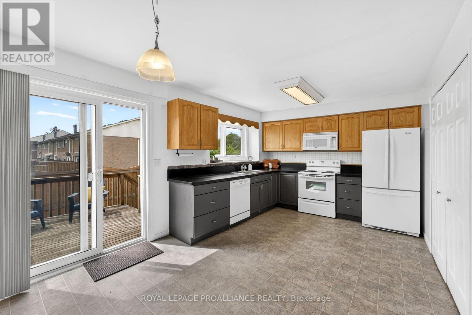 4 - 9 Progress Avenue, Belleville, Ontario  K8P 4Z3 - Photo 11 - X13110598