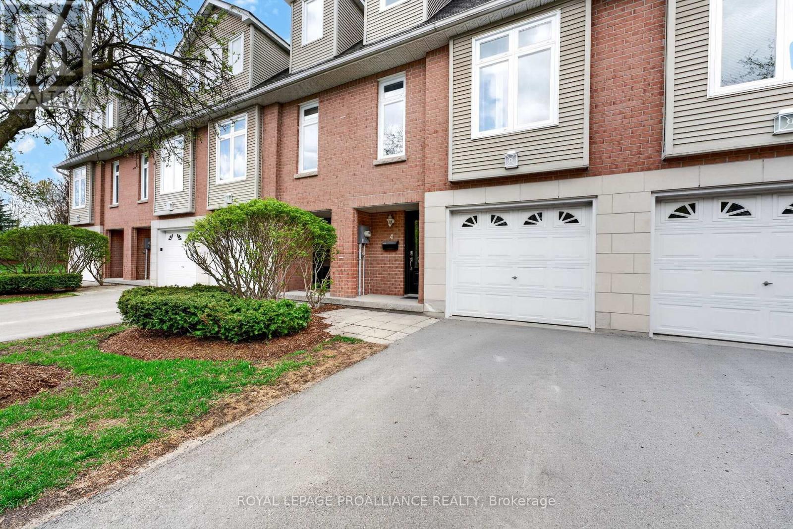 4 - 9 Progress Avenue, Belleville, Ontario  K8P 4Z3 - Photo 2 - X13110598