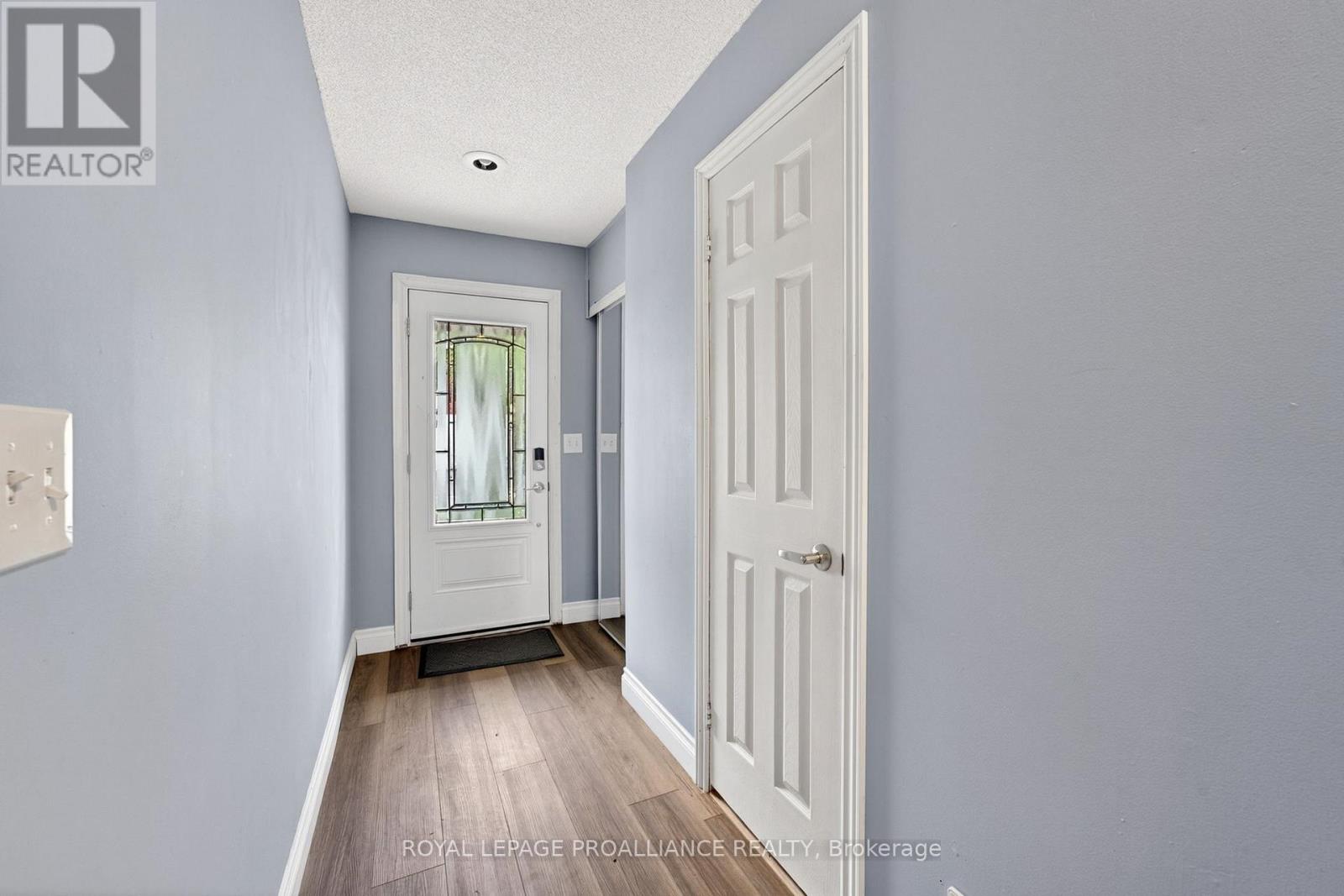 4 - 9 Progress Avenue, Belleville, Ontario  K8P 4Z3 - Photo 4 - X13110598