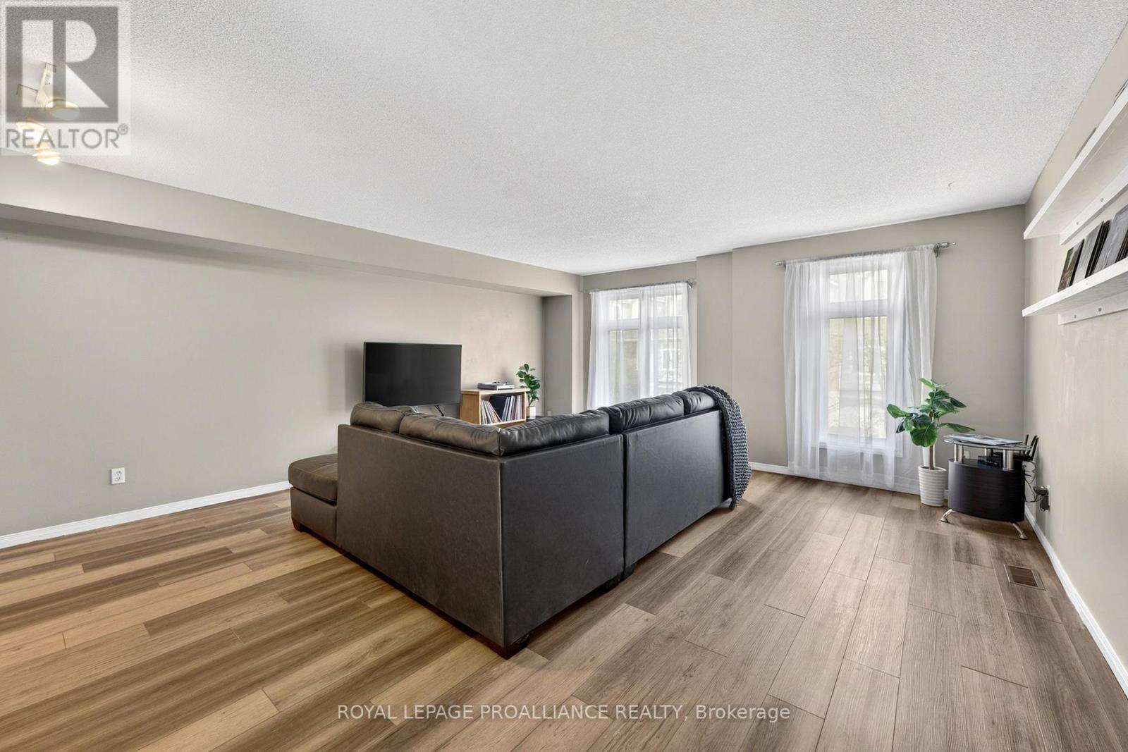 4 - 9 Progress Avenue, Belleville, Ontario  K8P 4Z3 - Photo 6 - X13110598