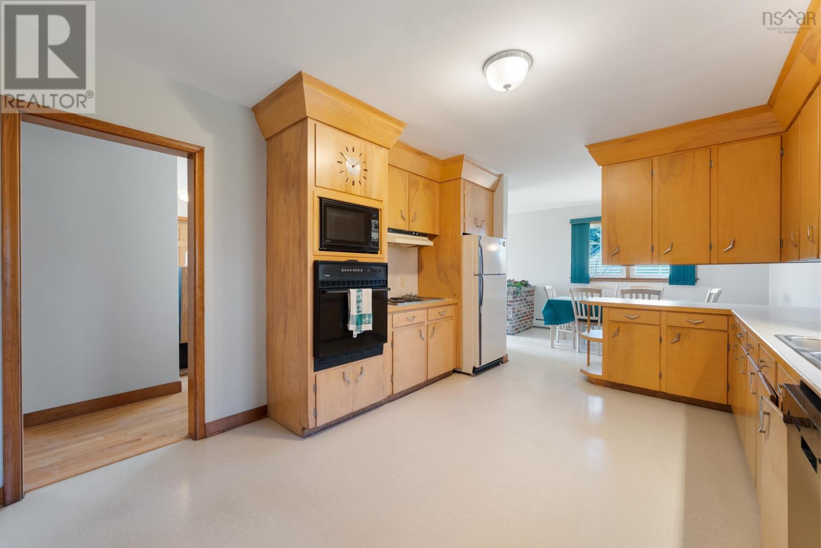 5996 Highway 1, Mavillette, Nova Scotia  B5A 5B3 - Photo 3 - 202610057
