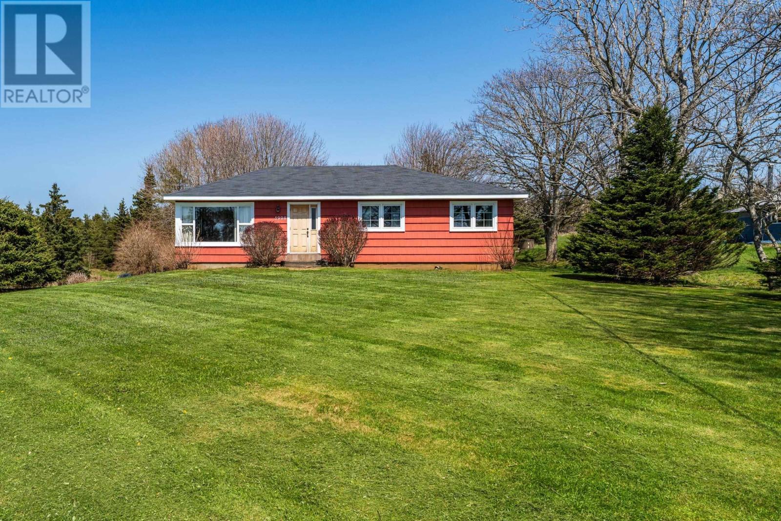 5996 Highway 1, Mavillette, Nova Scotia