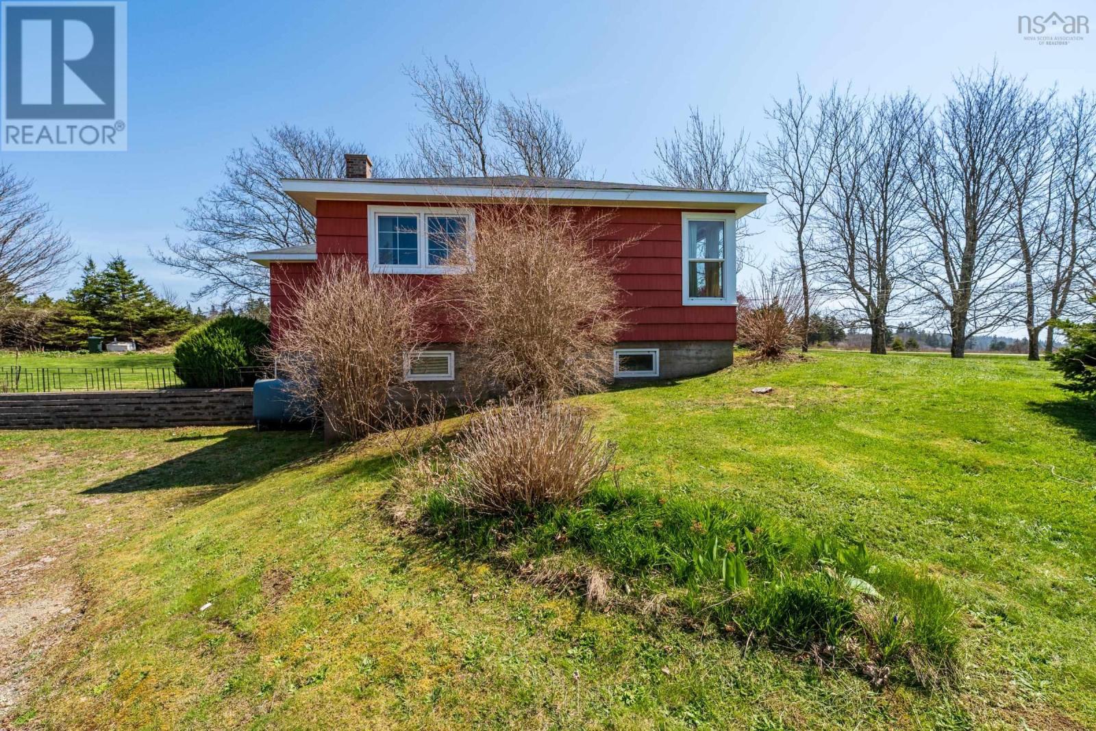 5996 Highway 1, Mavillette, Nova Scotia  B5A 5B3 - Photo 34 - 202610057